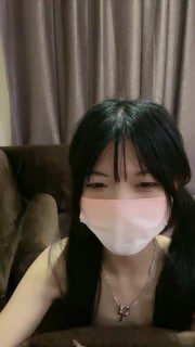 专区-#敏妹妹-清纯萌妹下海直播,听狼友指挥对着镜头磨蹭BB,特写蝴蝶嫩逼